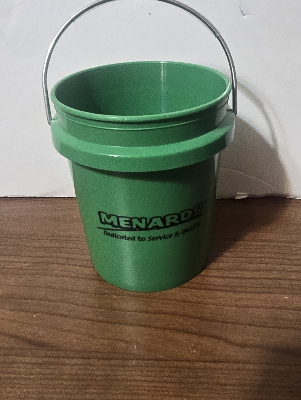 Menards Mini Bucket - Picture 3 of 7